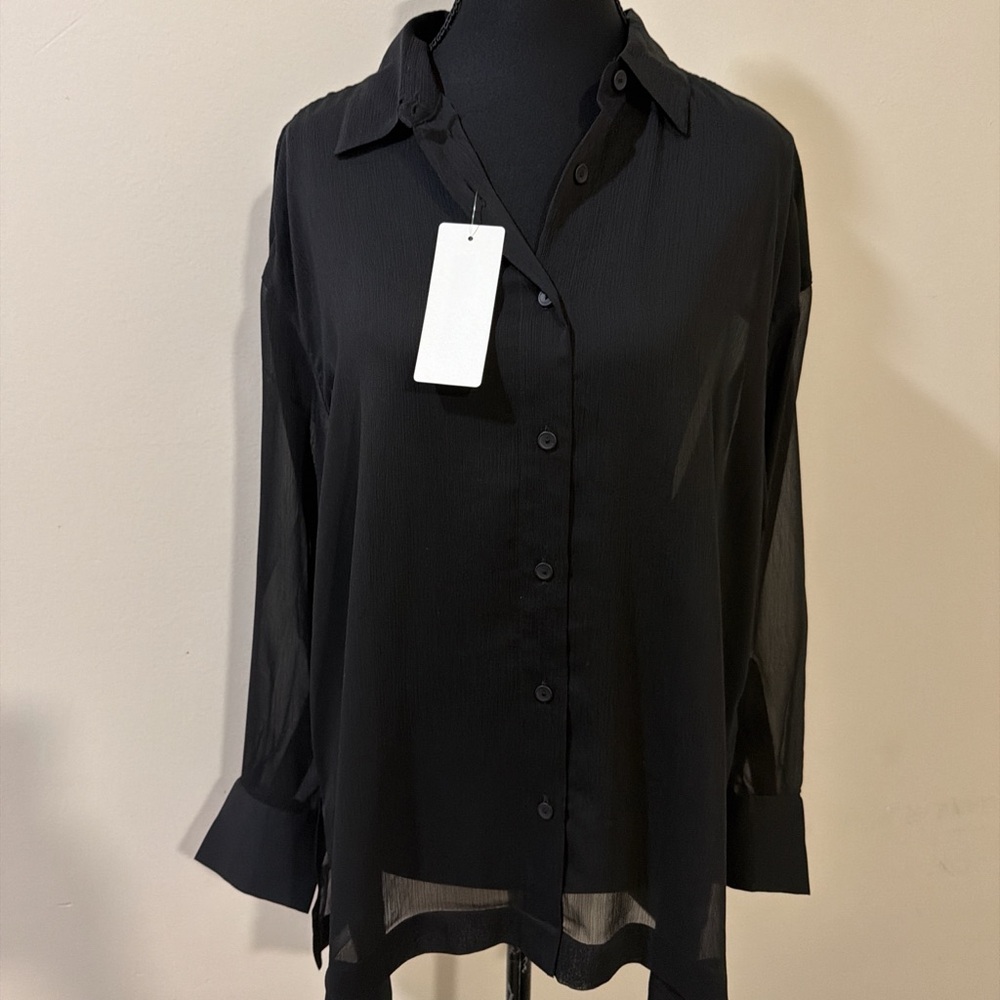 Uniqlo Black Women's Button-Down Shirt